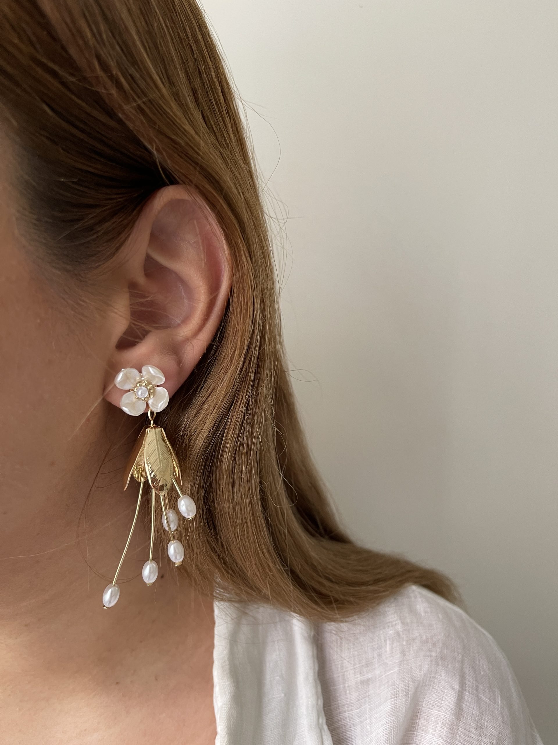 IMG_4822 گوشواره گل آویز - تصویر 1